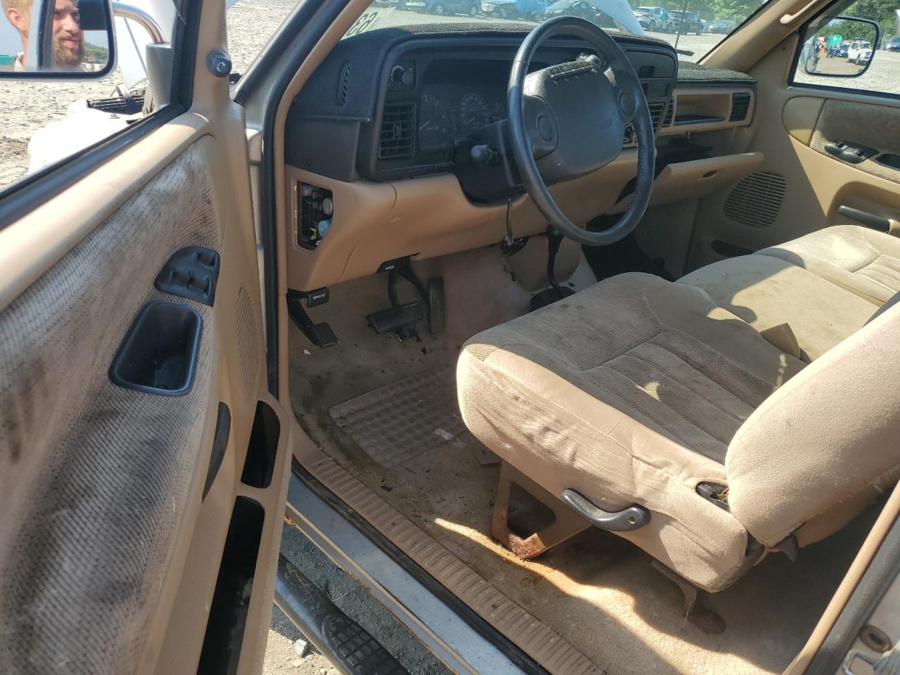 1997 Dodge Ram 1500 VIN: 1B7HF16Y9VJ562291 Lot: 63579335