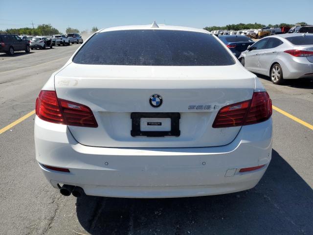  BMW 5 SERIES 2016 Белы
