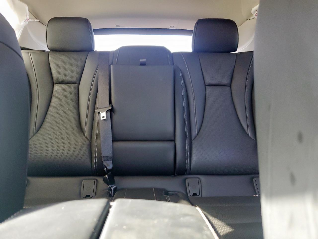 2021 Buick Envision Essence VIN: LRBFZNR44MD023376 Lot: 64233375