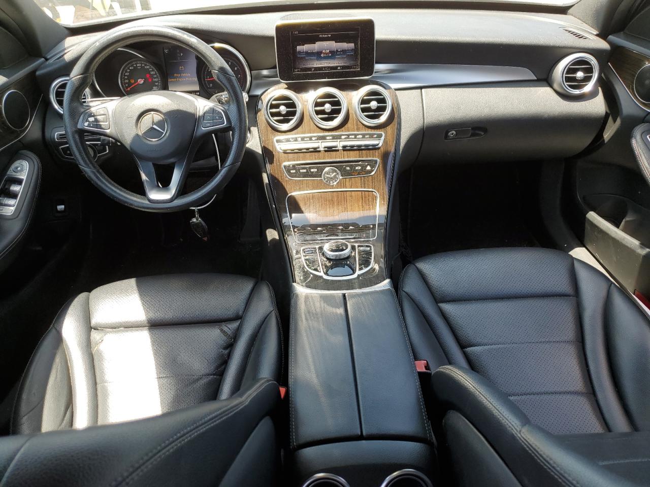 2018 Mercedes-Benz C 300 VIN: WDDWF4JB5JR400011 Lot: 64698125