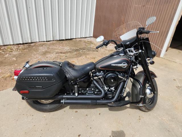 2018 HARLEY-DAVIDSON FLHC HERITAGE CLASSIC   a la Venta en Copart SD - RAPID CITY