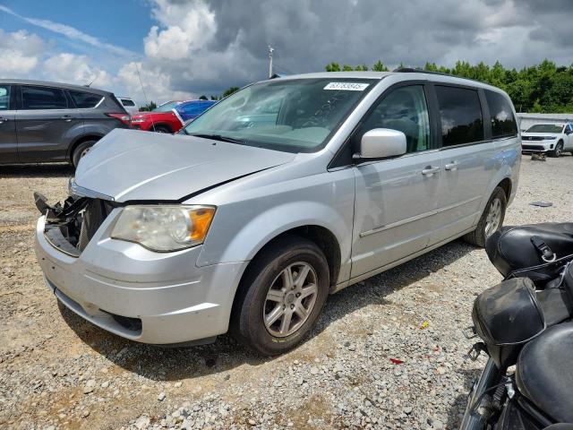 2010 Chrysler Town & Country Touring