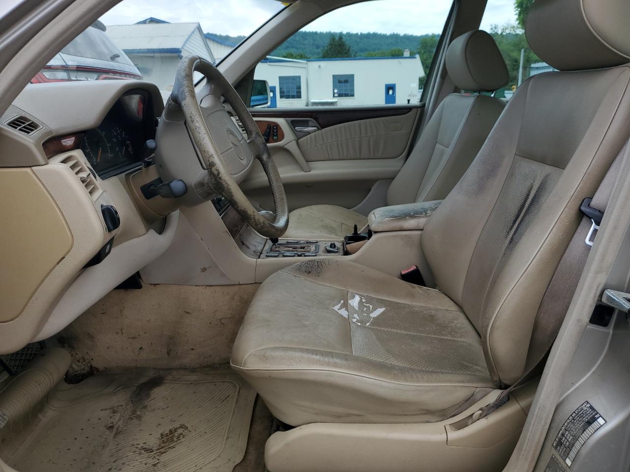 1999 Mercedes-Benz E 320 4Matic VIN: WDBJF82H7XX021061 Lot: 64169935