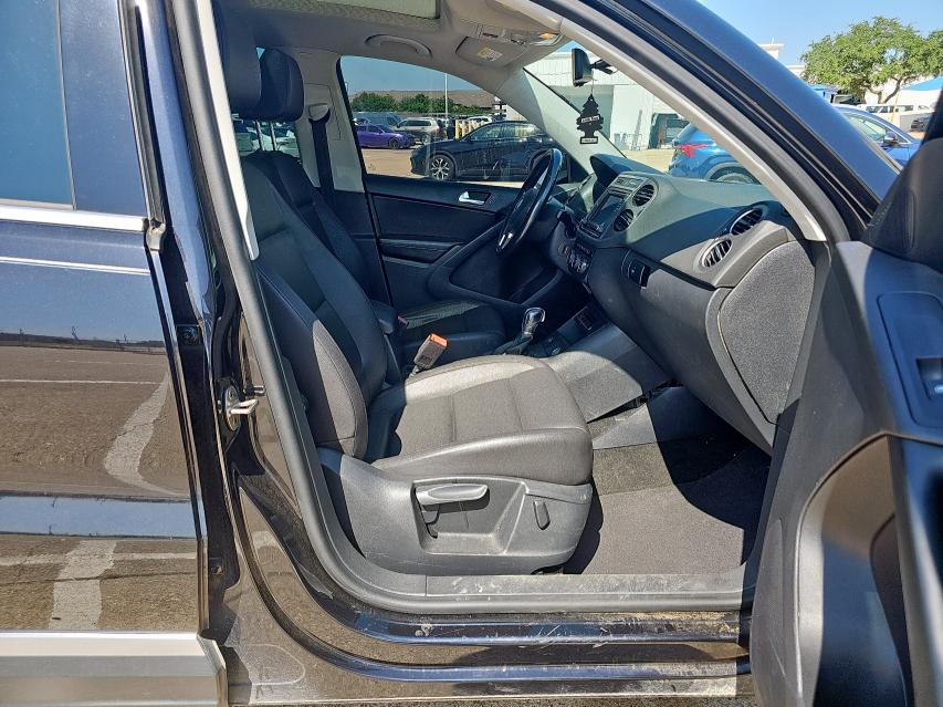 Parquets VOLKSWAGEN TIGUAN 2017 Black