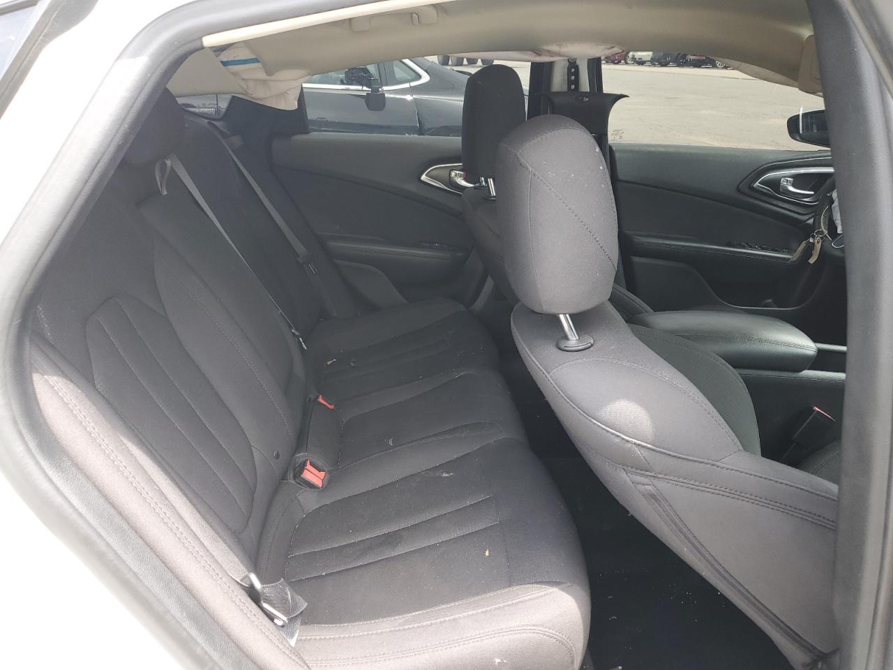 2016 Chrysler 200 Limited VIN: 1C3CCCAB1GN158581 Lot: 65686465