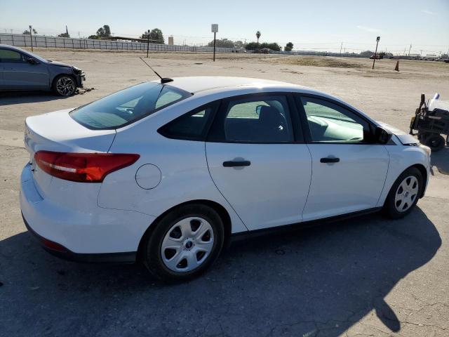  FORD FOCUS 2016 Белы