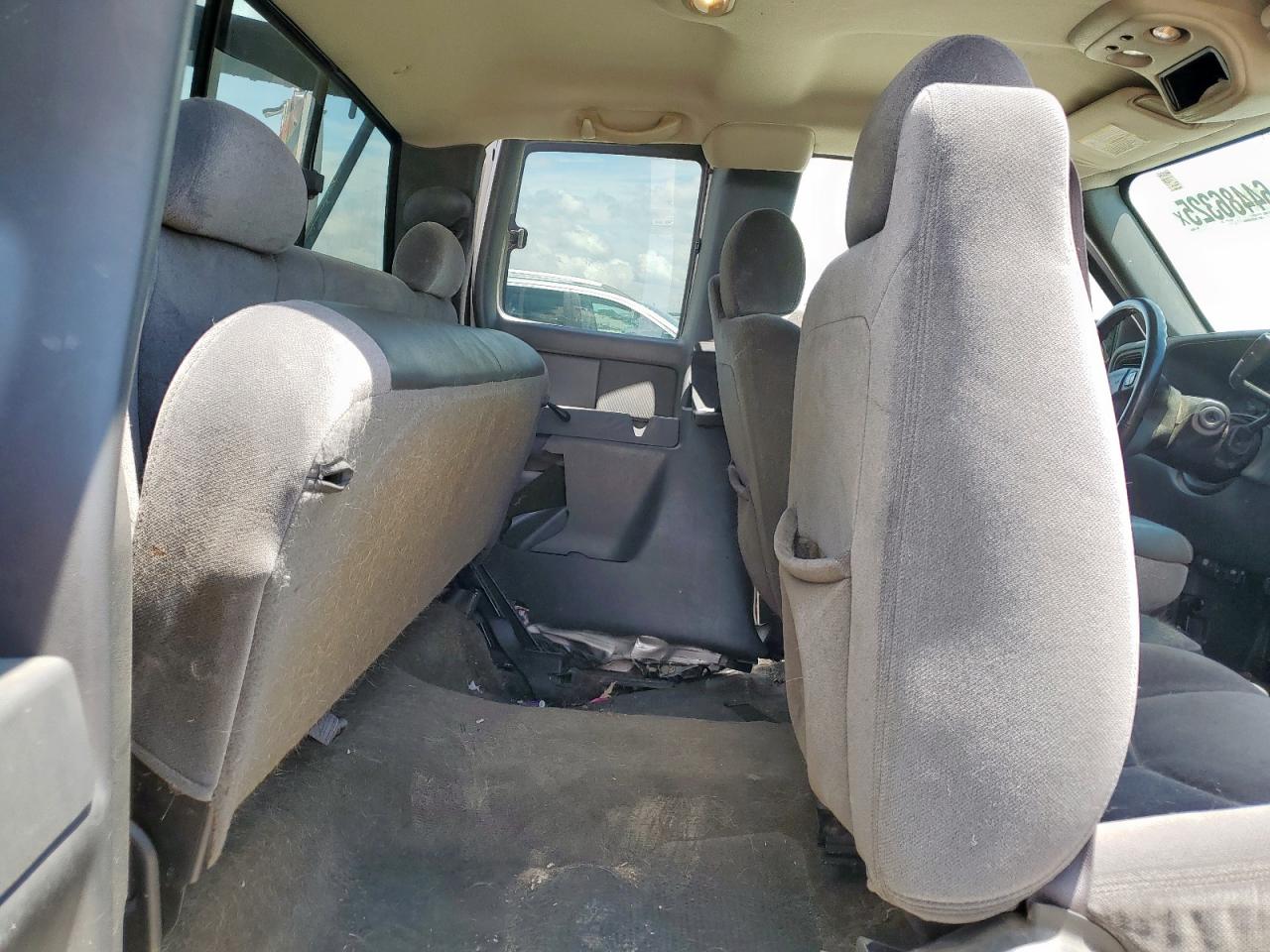 2005 GMC Sierra C2500 Heavy Duty VIN: 1GTHC292X5E198994 Lot: 64486325