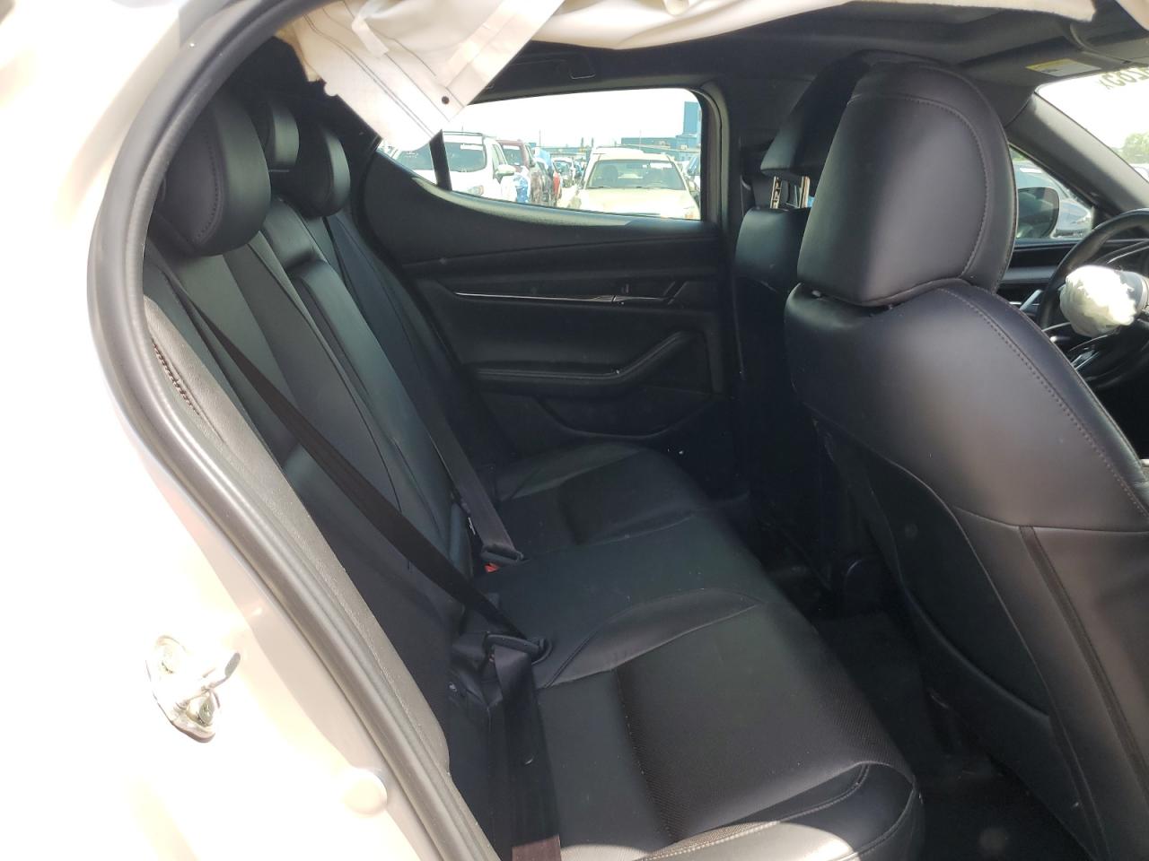 2022 Mazda 3 Premium VIN: JM1BPAMLXN1502935 Lot: 63609285