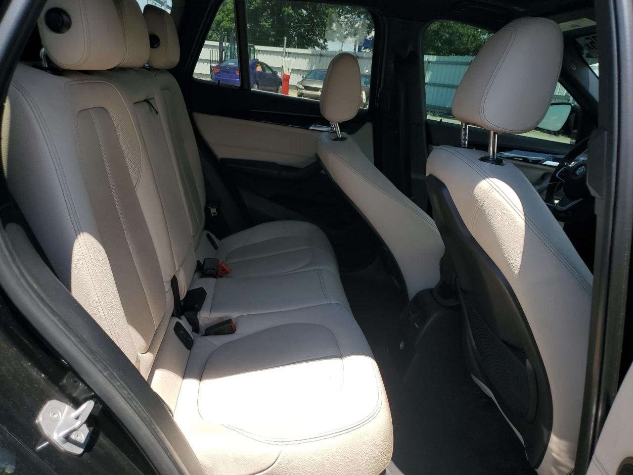 2018 BMW X1 xDrive28I VIN: WBXHT3C30J5K30663 Lot: 63450175