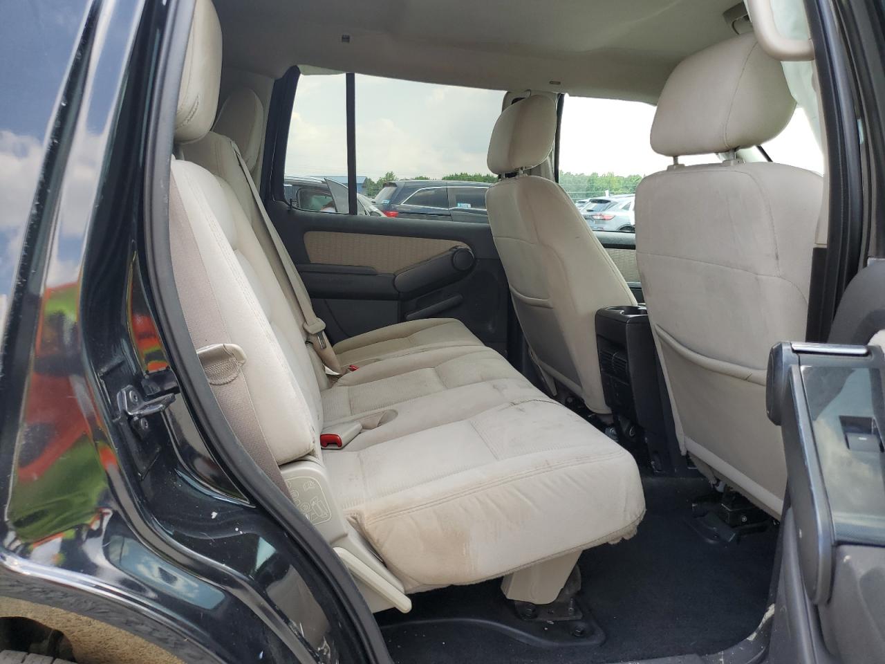 2008 Ford Explorer Xlt VIN: 1FMEU73E88UB14063 Lot: 63334085