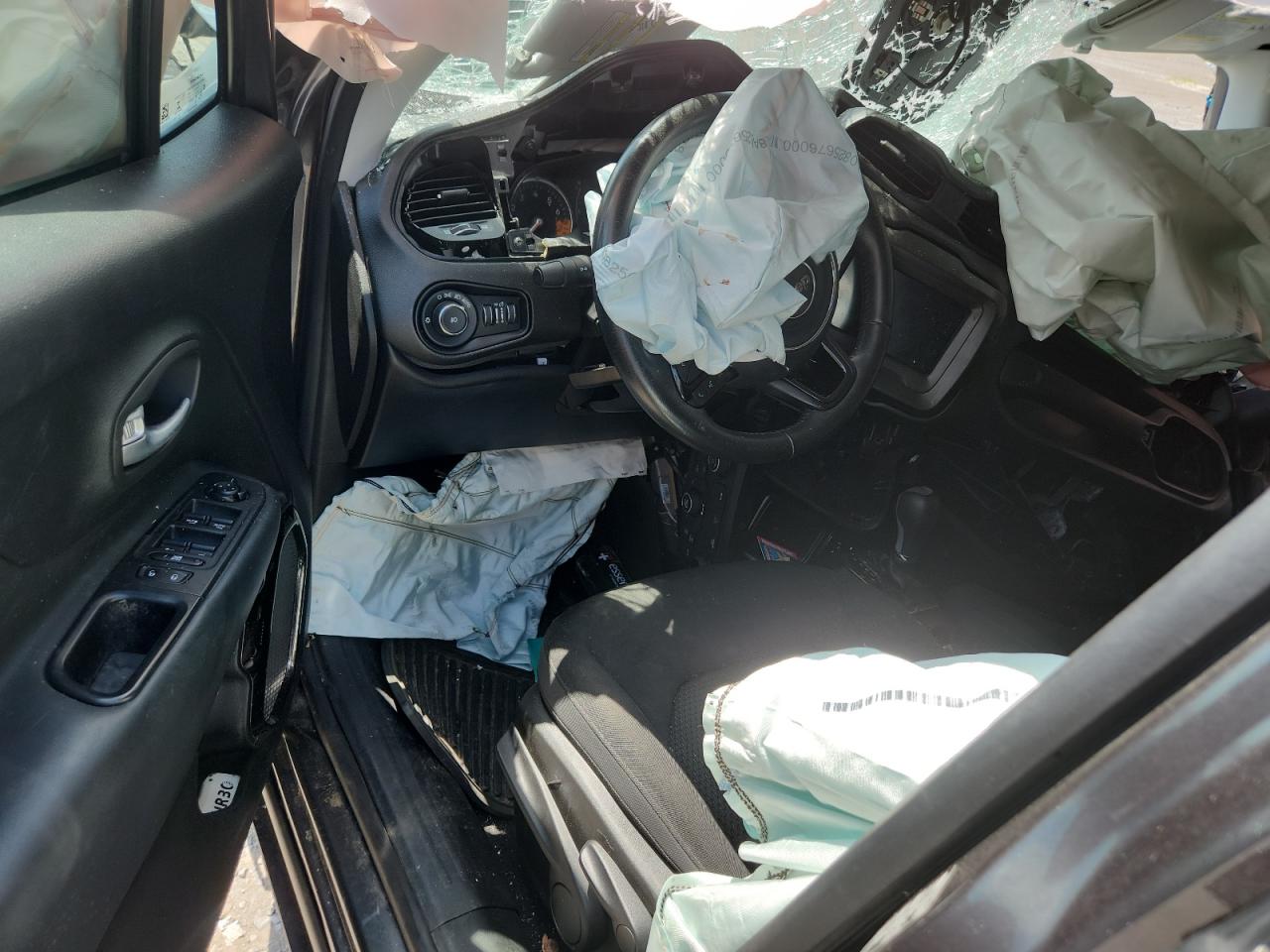 2018 Jeep Renegade Latitude VIN: ZACCJABB3JPG97612 Lot: 63240765