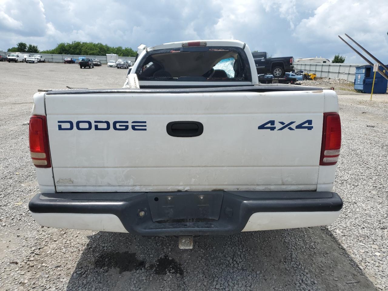 2000 Dodge Dakota VIN: 1B7GG22N2YS567745 Lot: 64826915