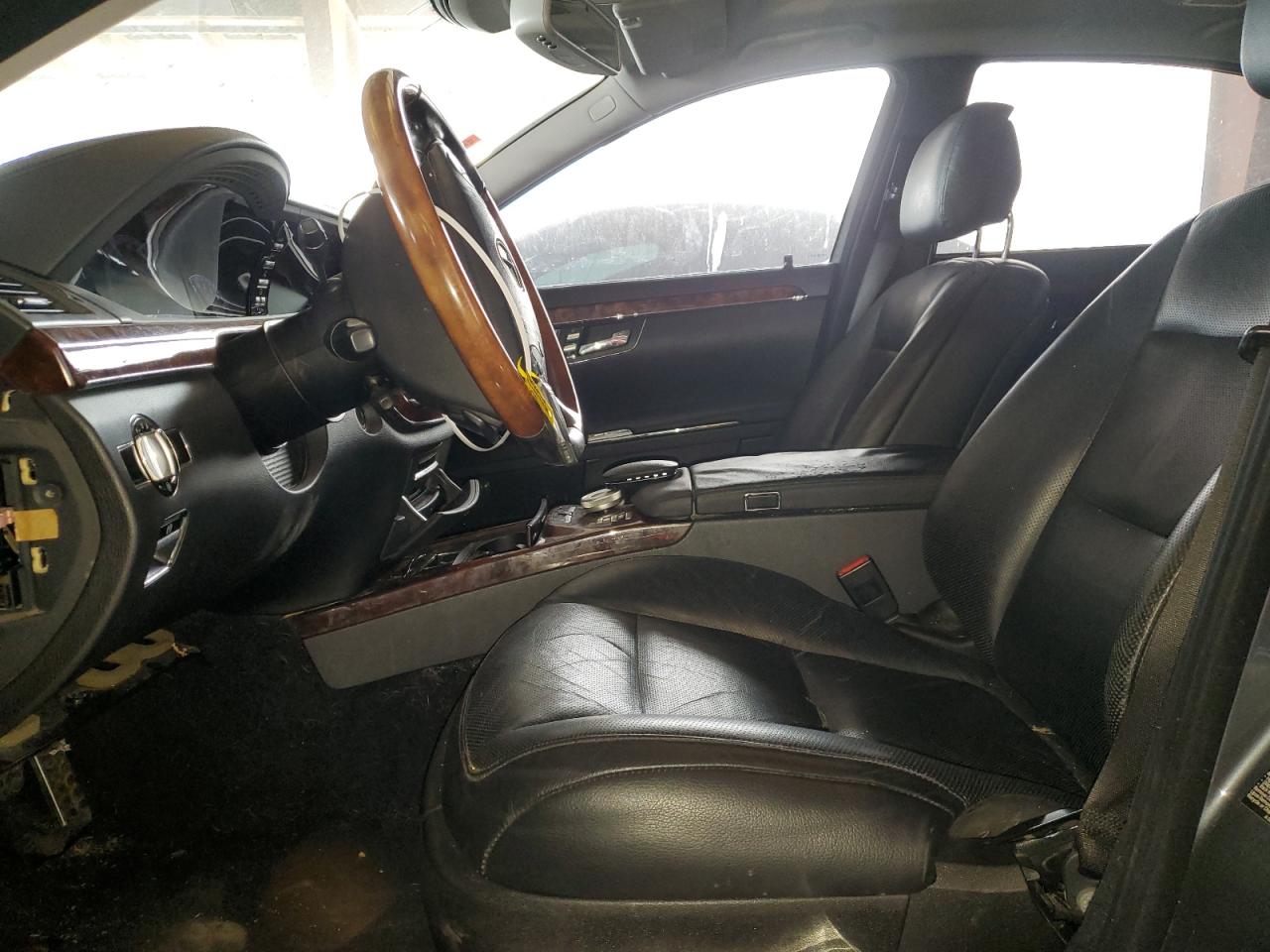 2010 Mercedes-Benz S 550 VIN: WDDNG7BB8AA324999 Lot: 63681665
