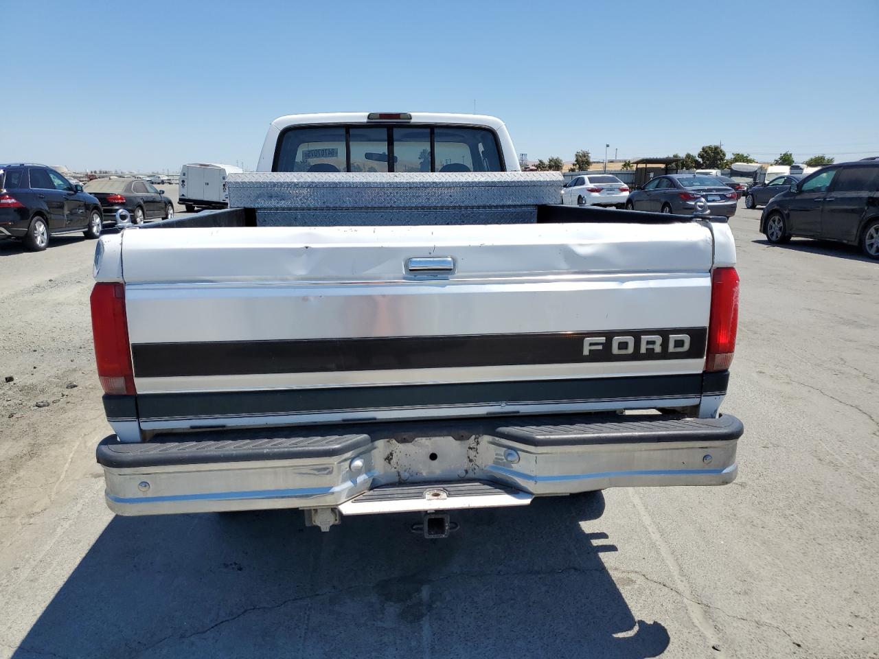 1995 Ford F250 VIN: 1FTHX26G2SKC09679 Lot: 64707075