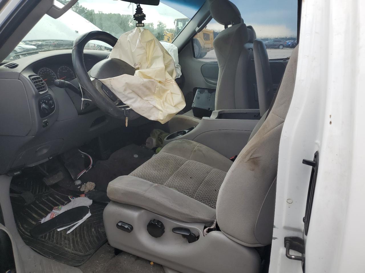 2002 Ford F150 VIN: 1FTRX17L72NB60083 Lot: 63627985
