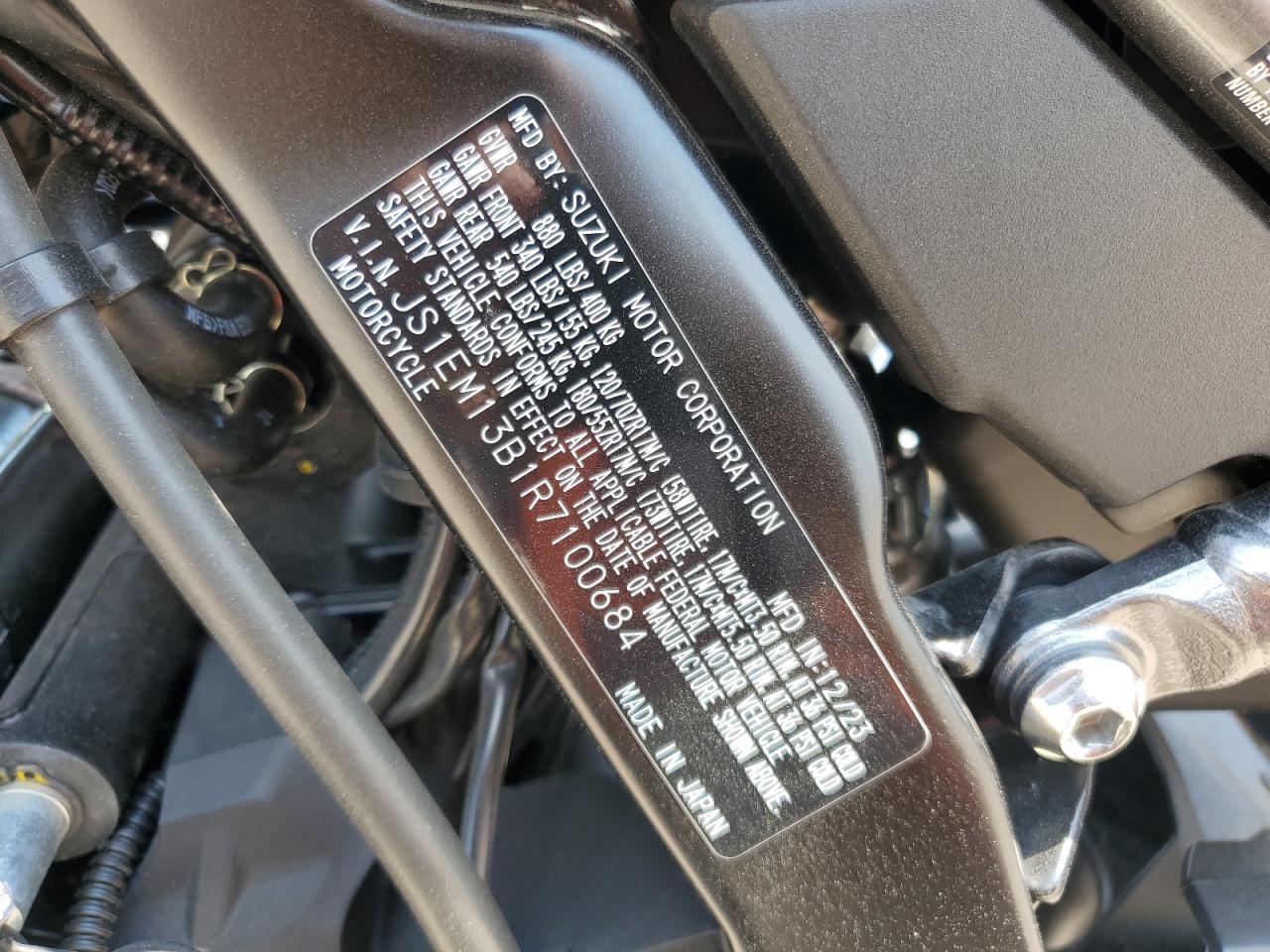 2024 Suzuki Gsx800 F VIN: JS1EM13B1R7100684 Lot: 63797885