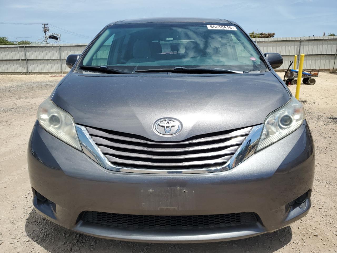 2017 Toyota Sienna Le VIN: 5TDKZ3DC1HS899027 Lot: 66518445