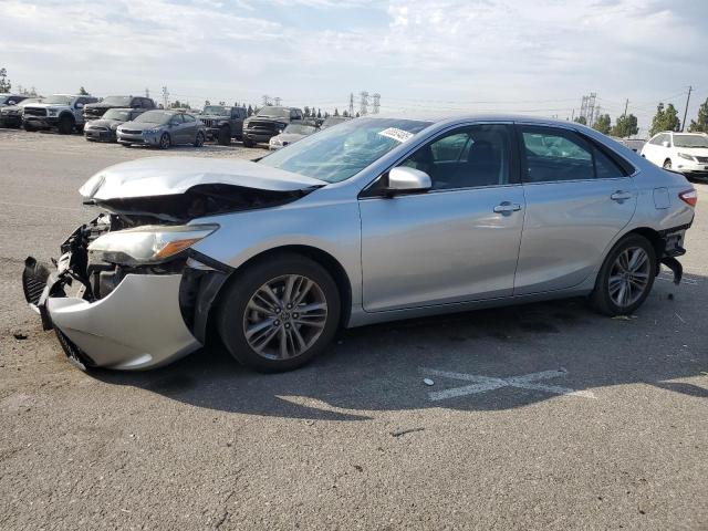  TOYOTA CAMRY 2016 Srebrny