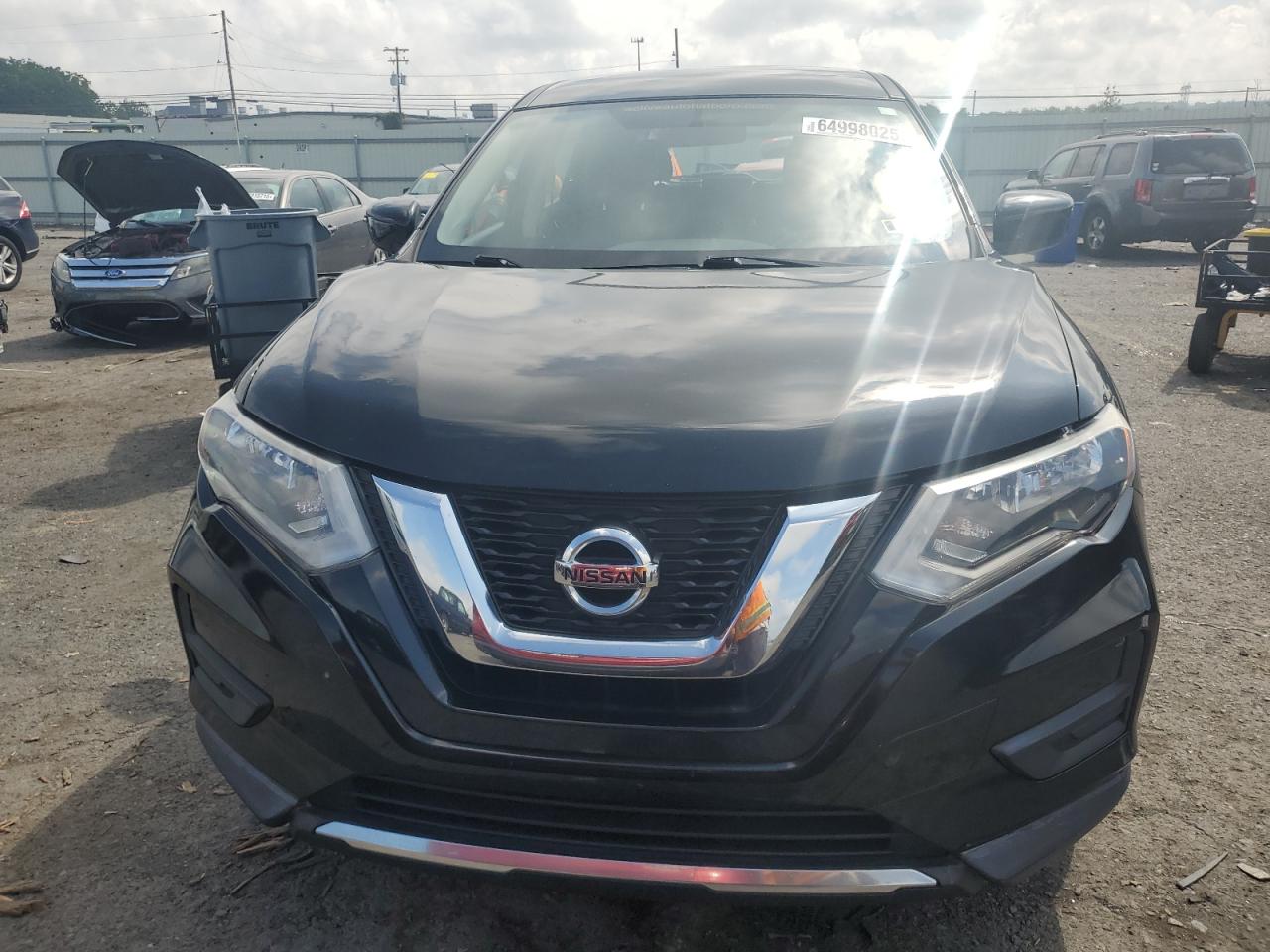 VIN: KNMAT2MV9HP537904 2017 NISSAN ROGUE