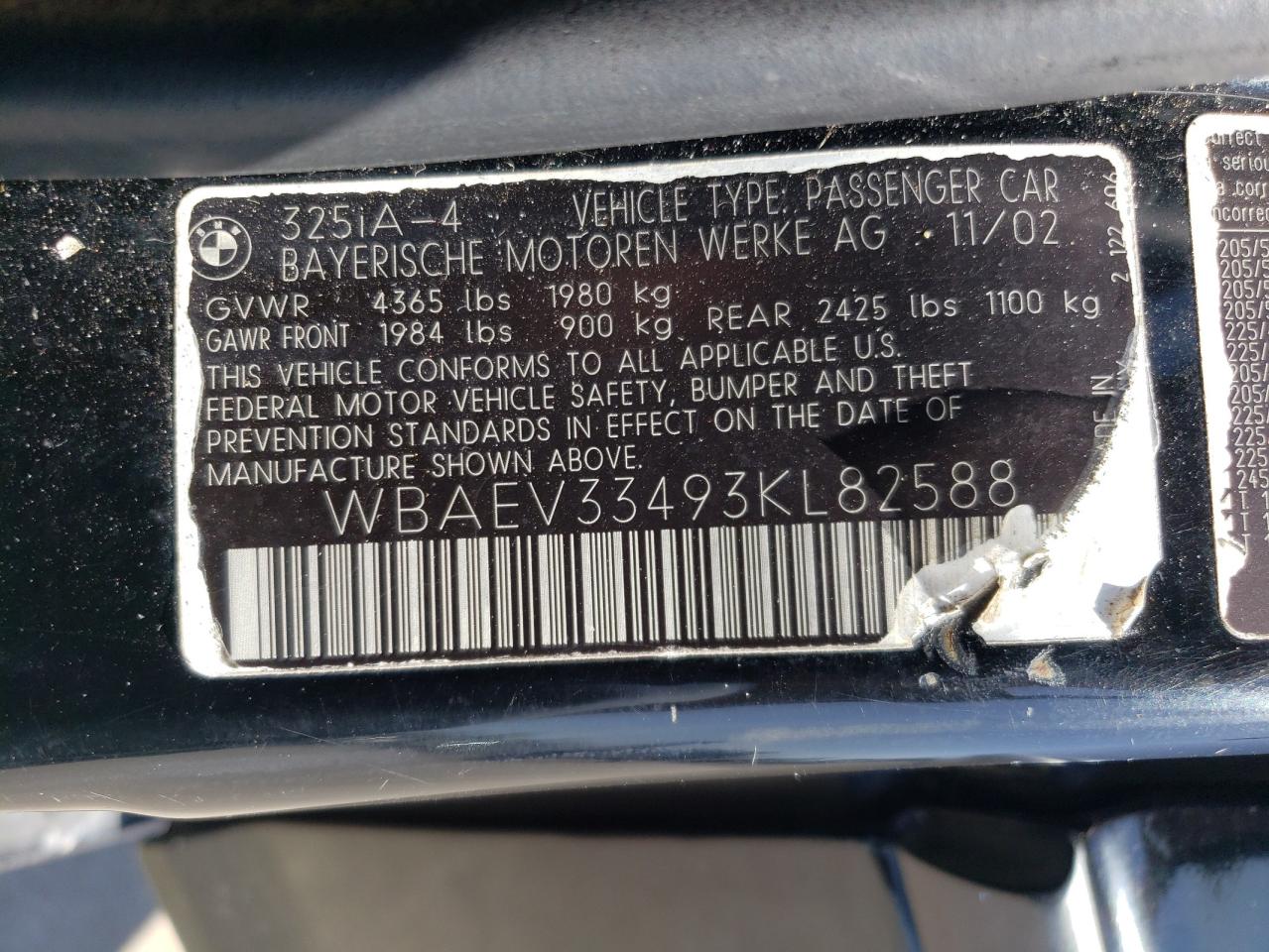 2003 BMW 325 I VIN: WBAEV33493KL82588 Lot: 65286435