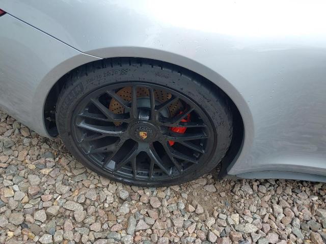 2015 PORSCHE 911 CARRER