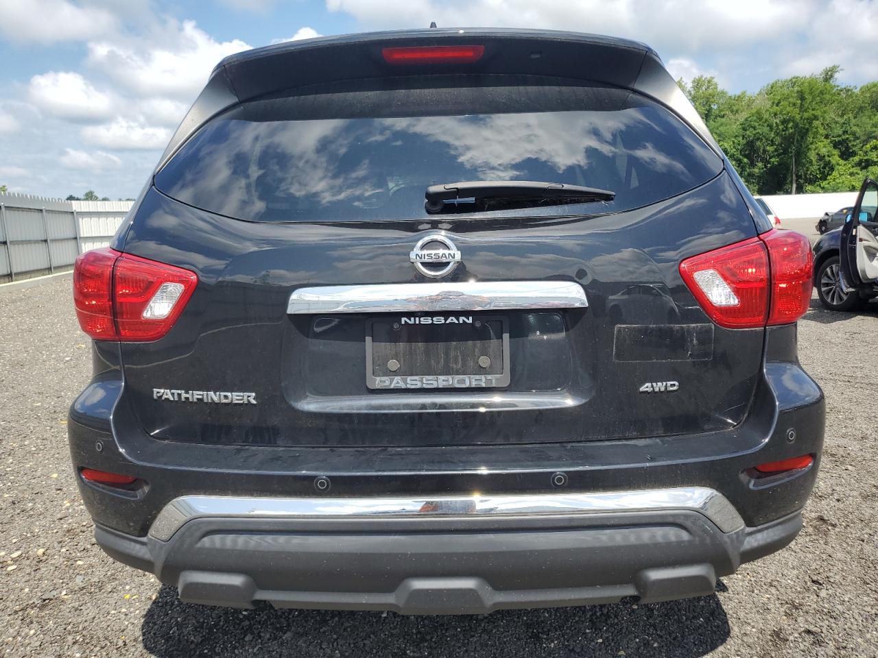 2019 Nissan Pathfinder S VIN: 5N1DR2MM9KC652225 Lot: 63034855