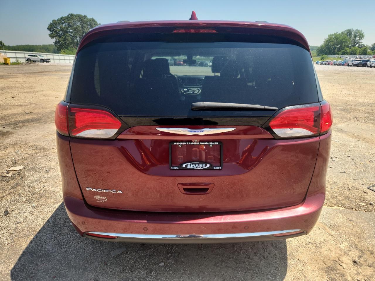 2018 Chrysler Pacifica Touring L VIN: 2C4RC1BG5JR210633 Lot: 62241885