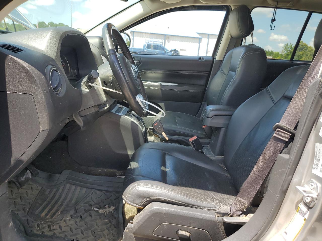 2016 Jeep Compass Latitude VIN: 1C4NJDEB2GD762785 Lot: 66370195