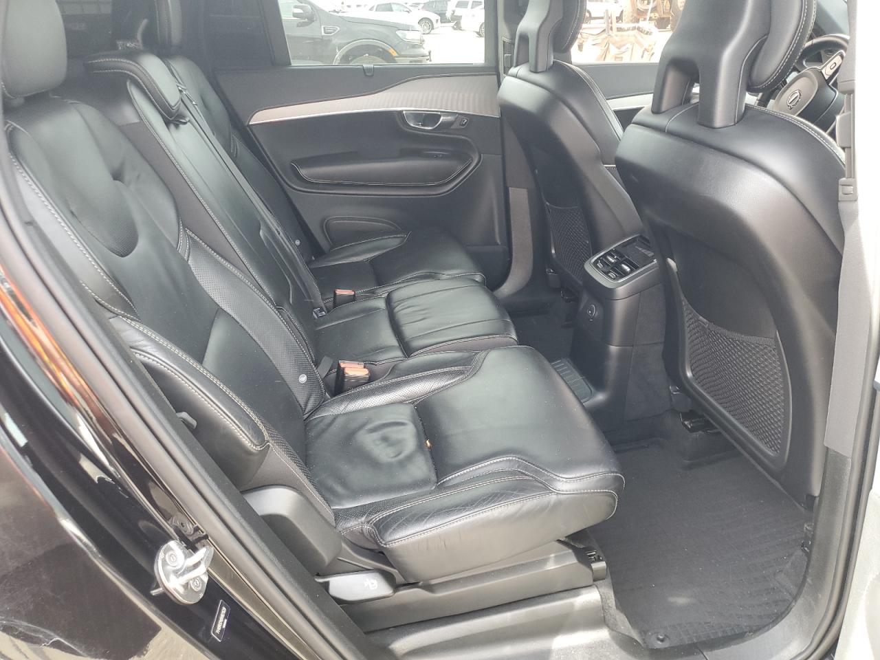 2022 Volvo Xc90 T8 Recharge R-Design VIN: YV4BR0CM9N1821528 Lot: 64172105