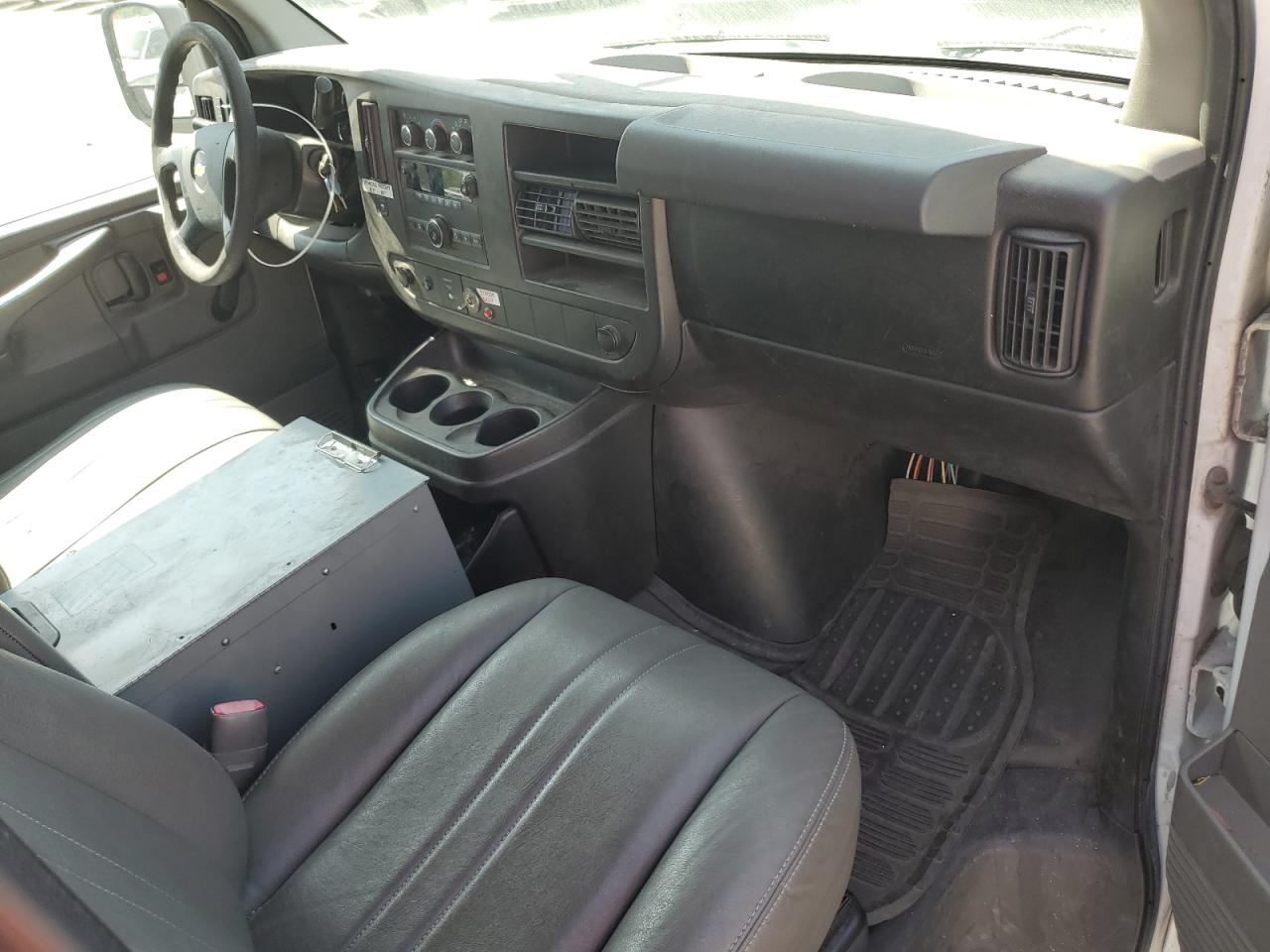 2012 Chevrolet Express G2500 VIN: 1GCWGFCB2C1117552 Lot: 62721445