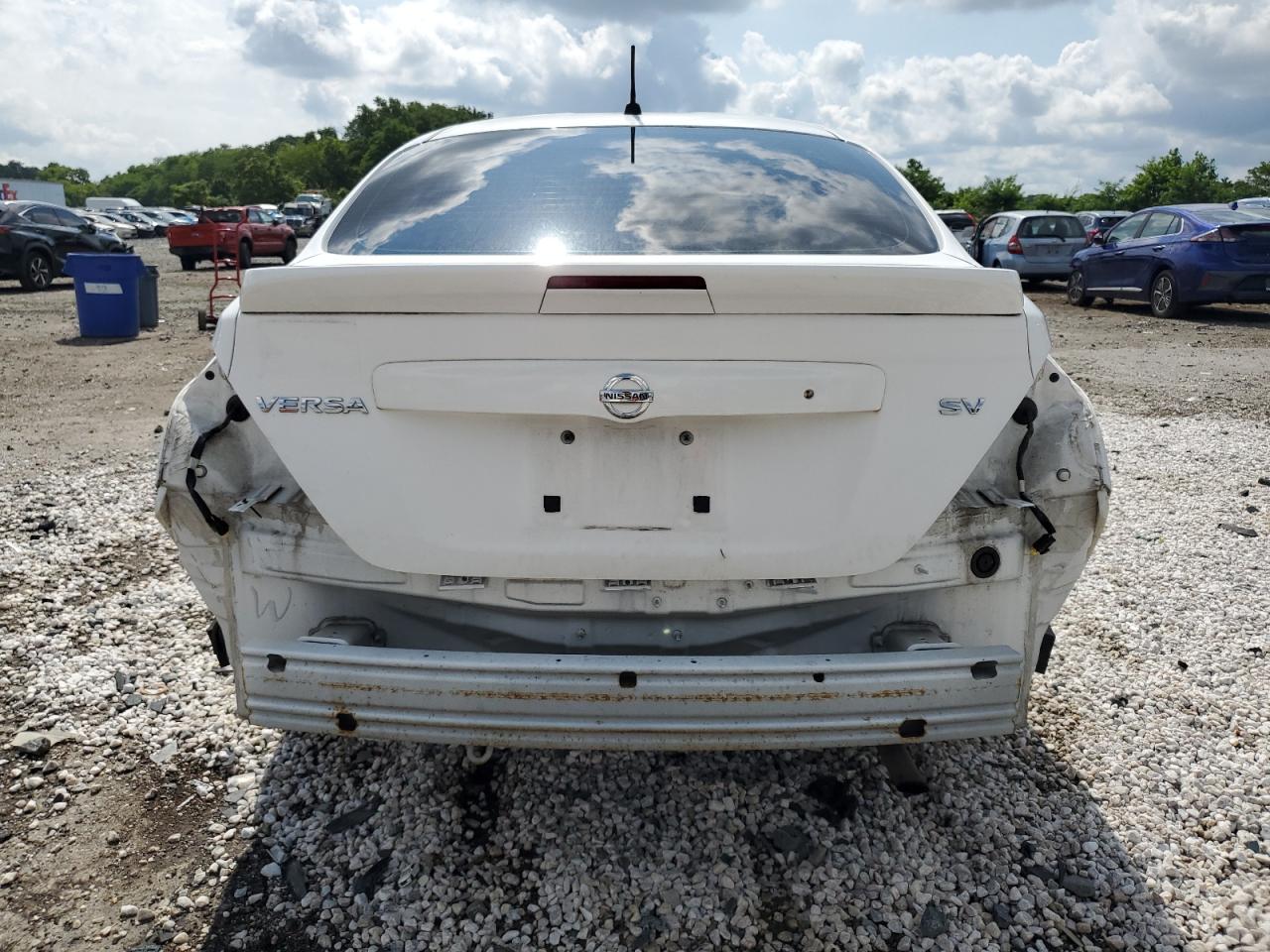 2017 Nissan Versa S VIN: 3N1CN7AP9HK421306 Lot: 64606695