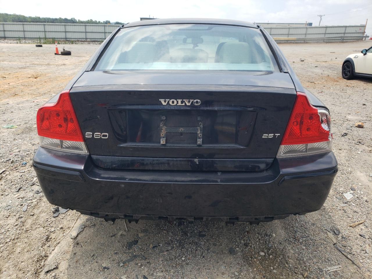 2007 Volvo S60 2.5T VIN: YV1RS592572641382 Lot: 63921025