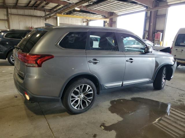  MITSUBISHI OUTLANDER 2018 Серебристый