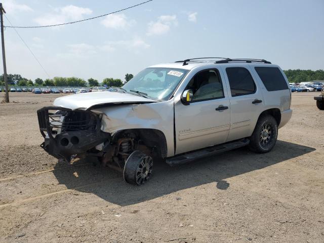  CHEVROLET TAHOE 2014 Сріблястий