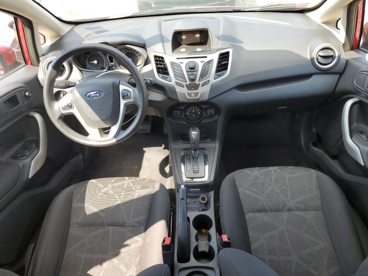 3FADP4BJ3BM166108 2011 Ford Fiesta Se