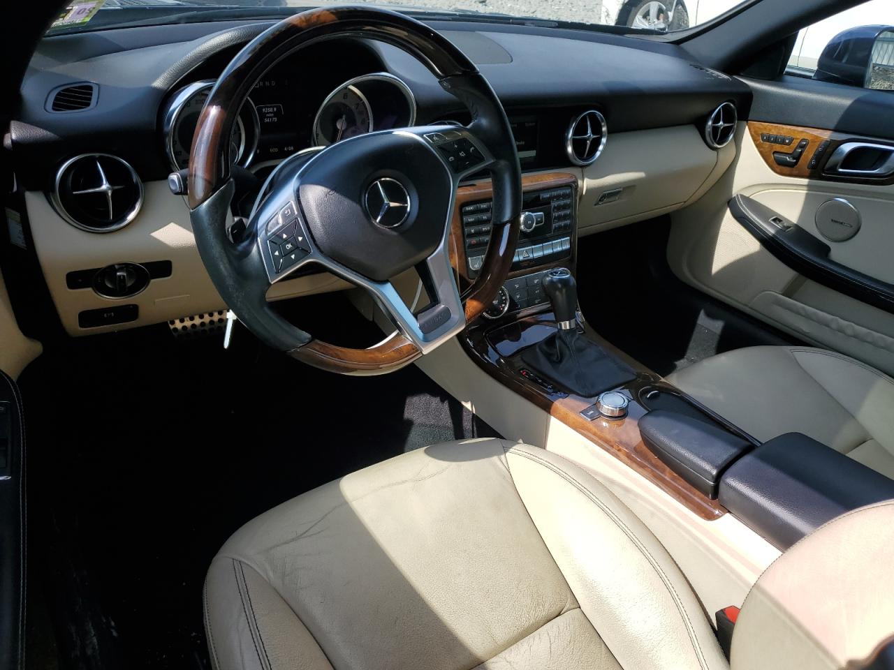 2014 Mercedes-Benz Slk 350 VIN: WDDPK5HA4EF080464 Lot: 63276295