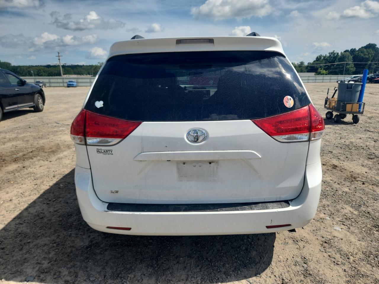 2013 Toyota Sienna Le VIN: 5TDKK3DC3DS371049 Lot: 64221755
