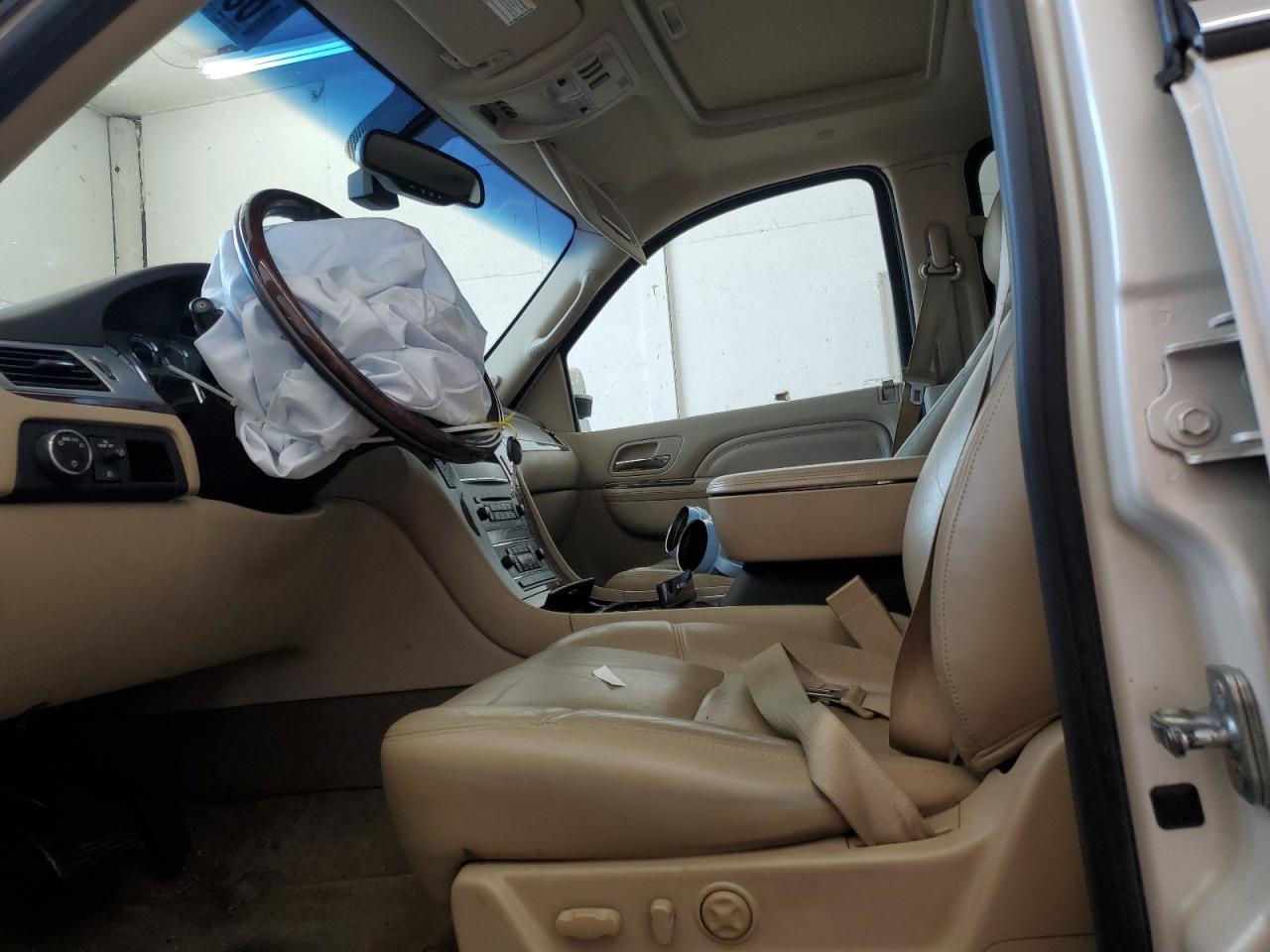 2013 Cadillac Escalade Esv Luxury VIN: 1GYS4HEF1DR164538 Lot: 63600945