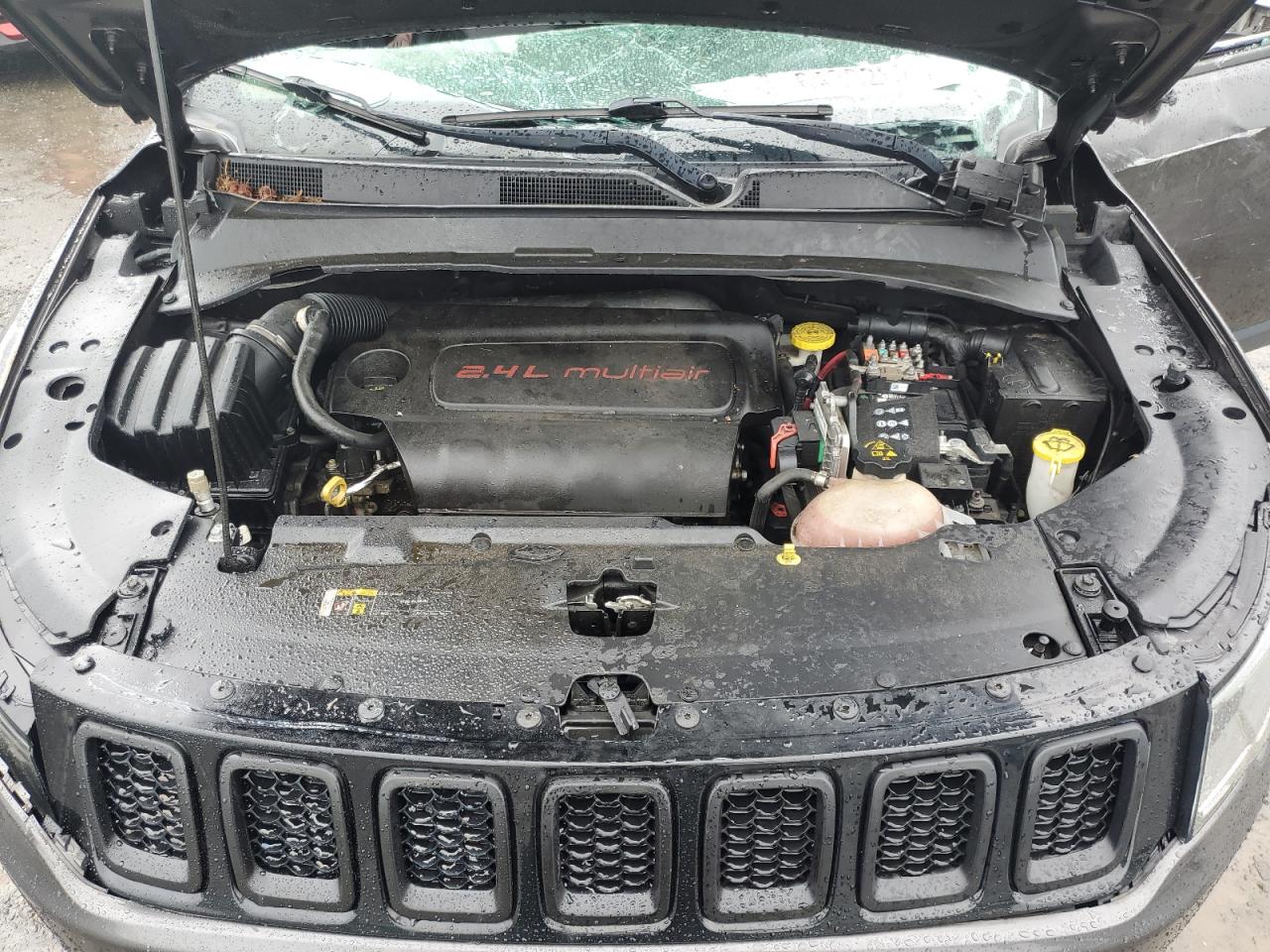 2018 Jeep Compass Latitude VIN: 3C4NJDBB6JT291021 Lot: 64392625