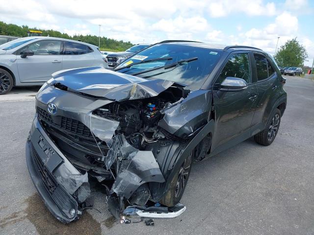 TOYOTA YARIS CROS 2024