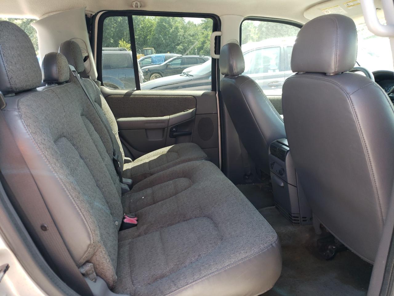 2004 Ford Explorer Xls VIN: 1FMZU62KX4UA25110 Lot: 65354765
