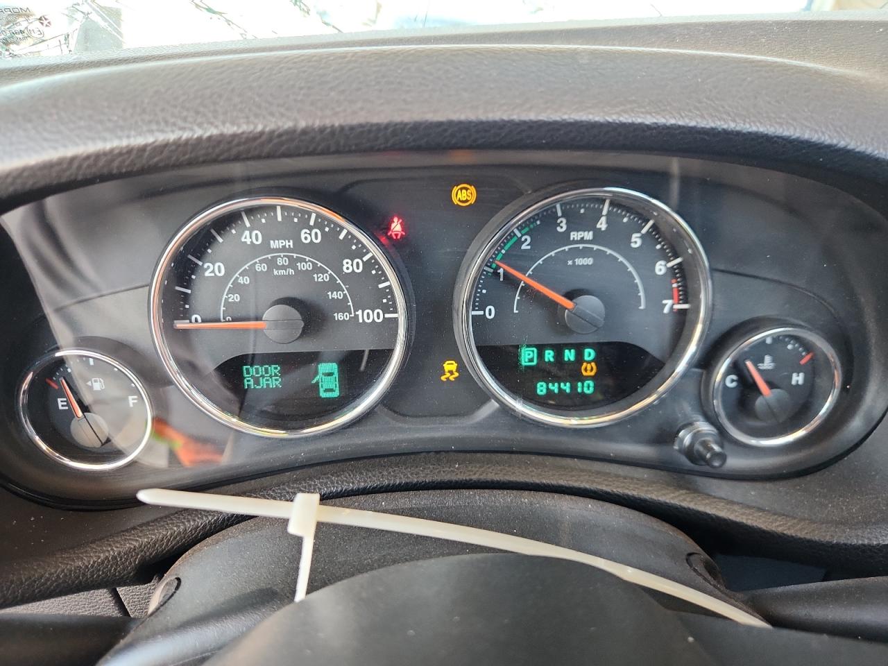 2014 Jeep Wrangler Unlimited Sahara VIN: 1C4BJWEG1EL203726 Lot: 64123135