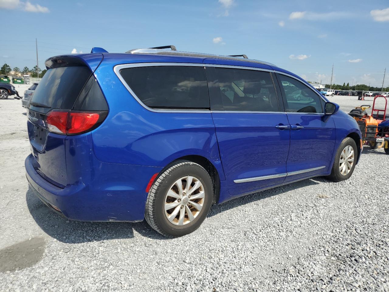 2019 Chrysler Pacifica Touring L VIN: 2C4RC1BG5KR577050 Lot: 64397705