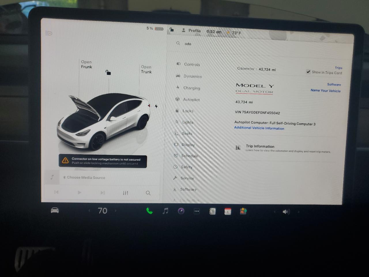 2022 Tesla Model Y VIN: 7SAYGDEF0NF455042 Lot: 62678255