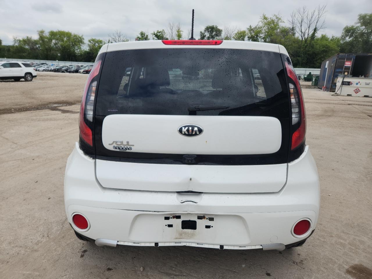 2017 Kia Soul + VIN: KNDJP3A5XH7423554 Lot: 65257115