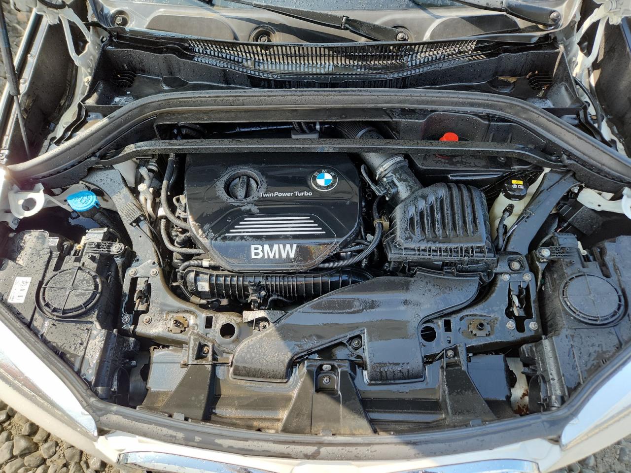 2018 BMW X1 xDrive28I VIN: WBXHT3C30J5K28797 Lot: 65121475