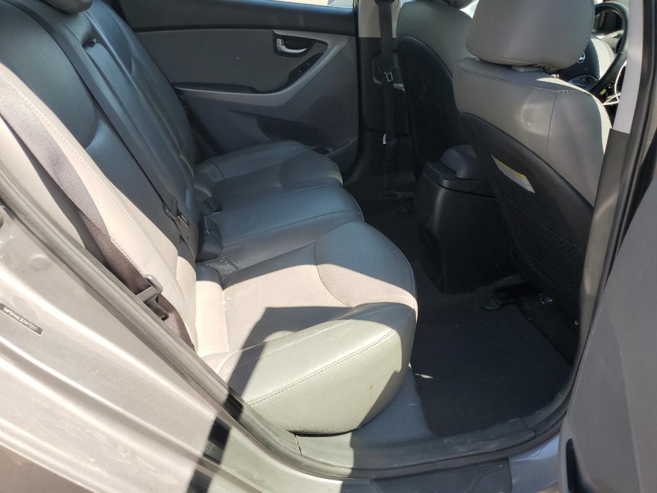 2014 Hyundai Elantra Se VIN: 5NPDH4AE3EH472117 Lot: 64320865