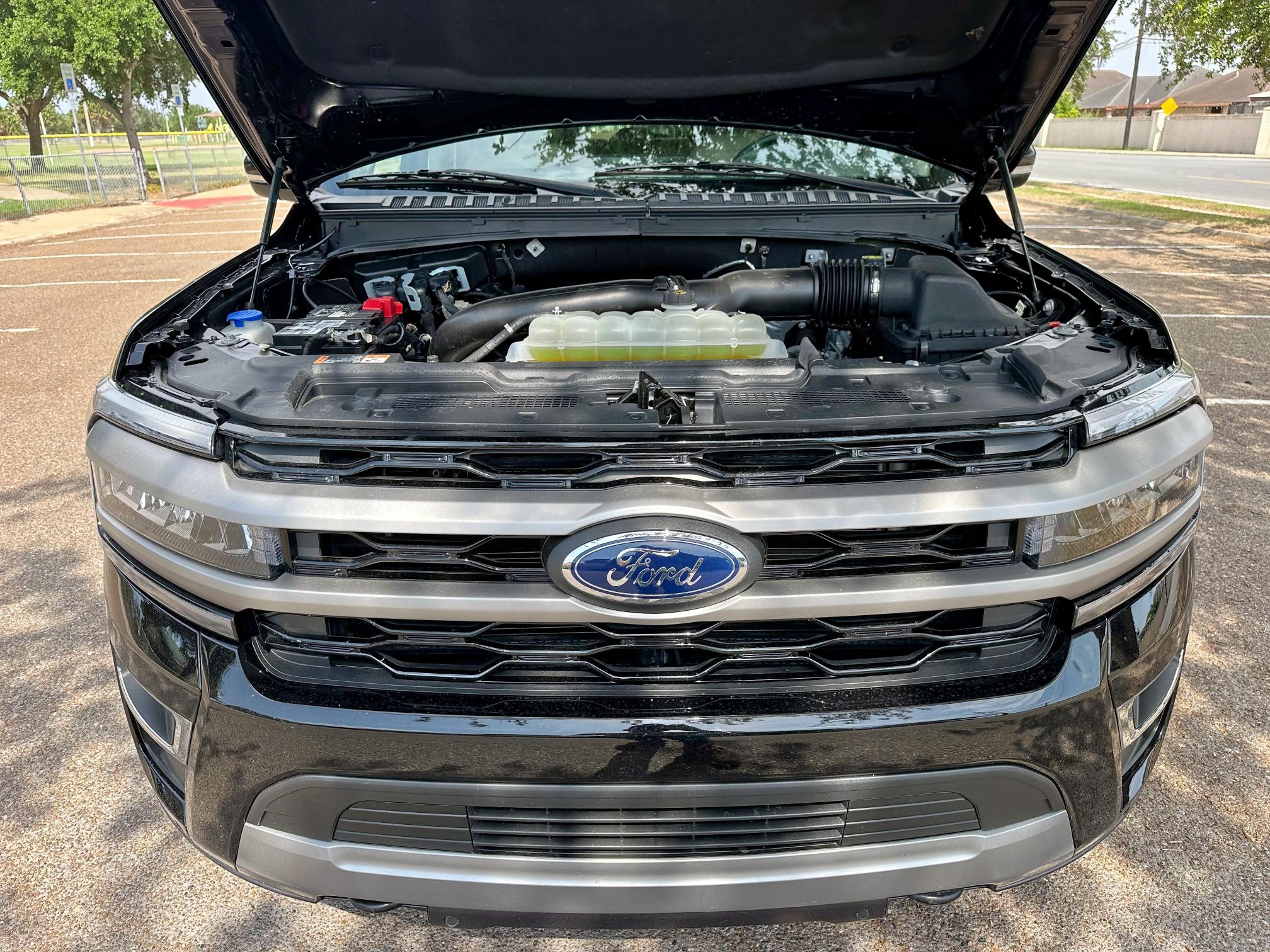  FORD EXPEDITION 2023 Black