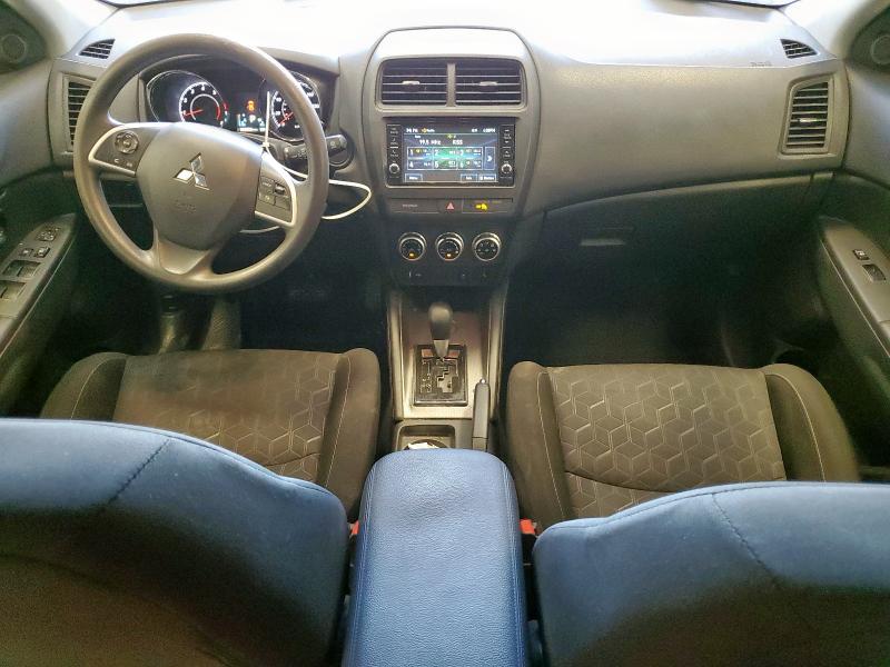  MITSUBISHI OUTLANDER 2021 Srebrny
