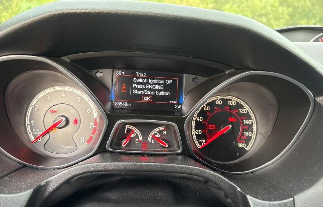 Hatchbacks FORD FOCUS 2016 Gray